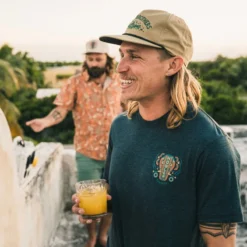 Howler T-Shirt Gator Chomp Charcoal Heather -Darts Verkäufe 110922S CHA Mr 5