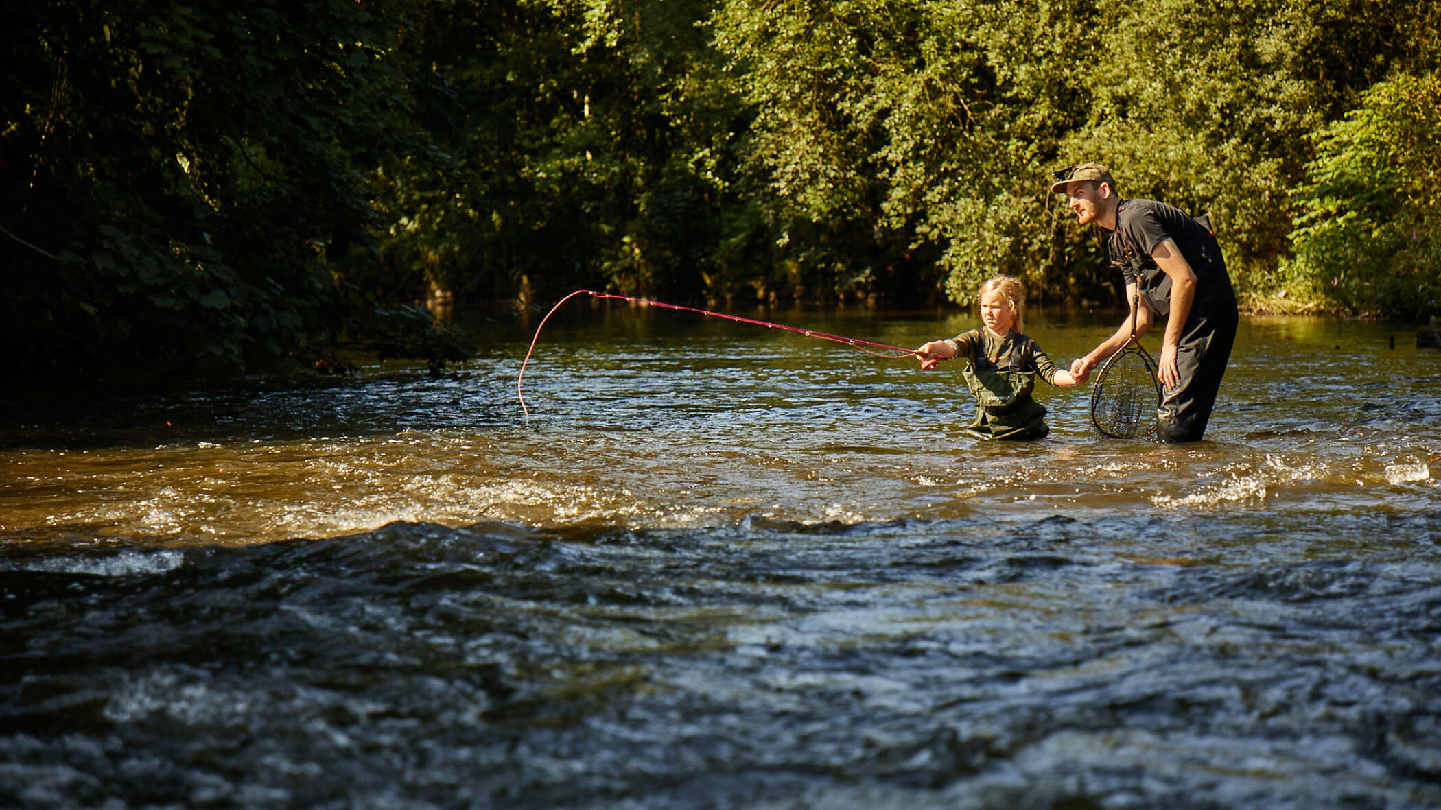 Darts Verkäufe -Darts Verkäufe Fishing credit Moy Williams1