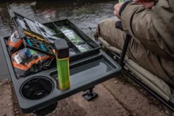 Korum Maxi Side Tray 7 Korum Maxi Side Tray -Darts Verkäufe K0300009 4