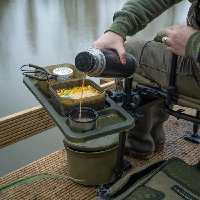 Korum Any Chair Side Tray 3 Korum Any Chair Side Tray – Bild 3