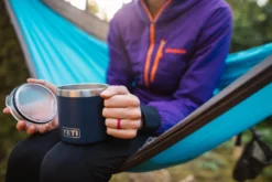 Yeti Rambler 14 Oz Mug - Navy -Darts Verkäufe SKU 304 1402 5